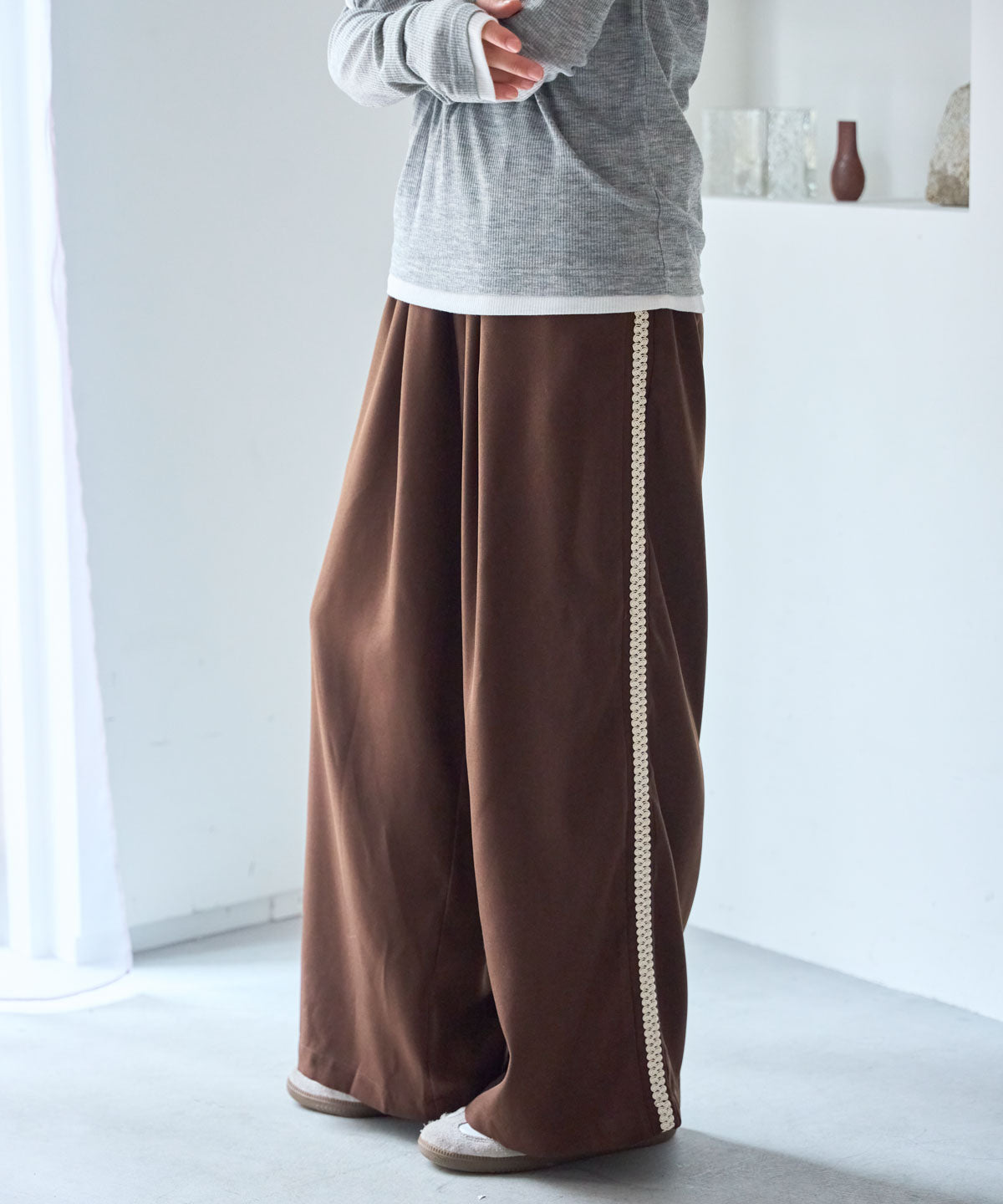 サイドレースラインパンツ