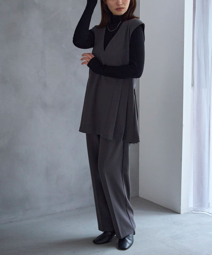 テーパードストレッチパンツ