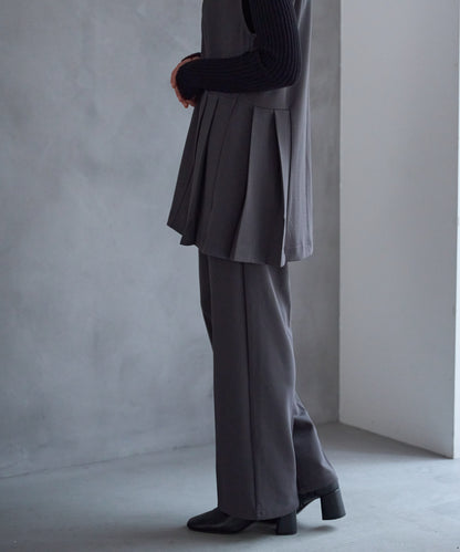 テーパードストレッチパンツ