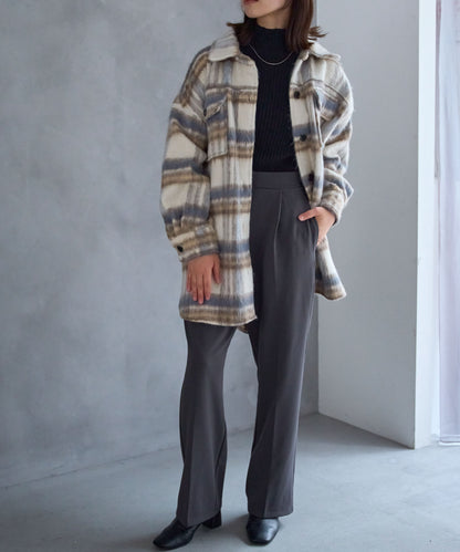 テーパードストレッチパンツ