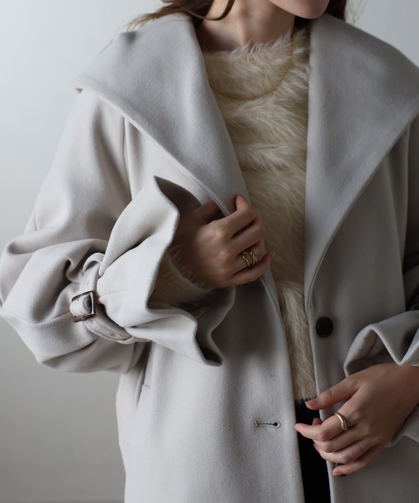 ボリュームタックスリーブコート