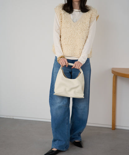 ループヤーンニットベスト