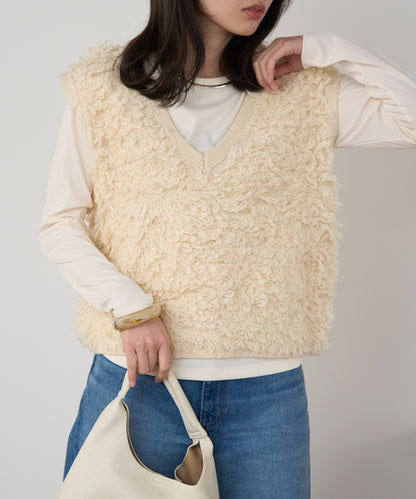 ループヤーンニットベスト