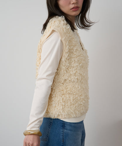 ループヤーンニットベスト