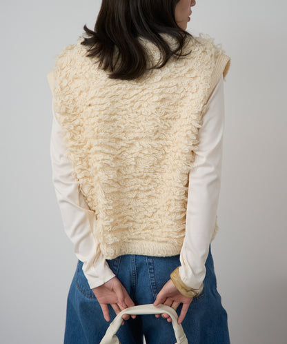 ループヤーンニットベスト