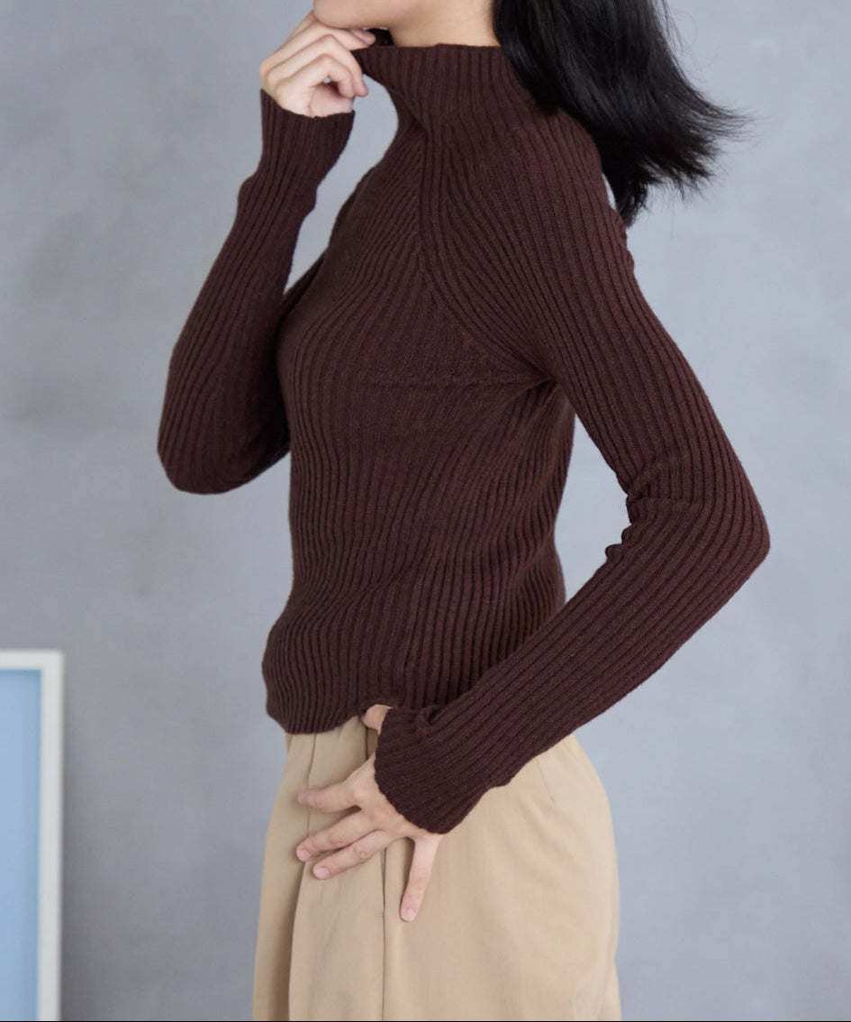 ボトルネックリブニットプルオーバー