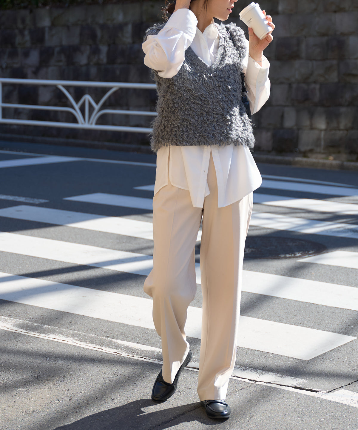 ループヤーンニットベスト