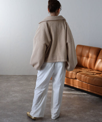 ショート丈 ボリュームスリーブ ボアジャケット