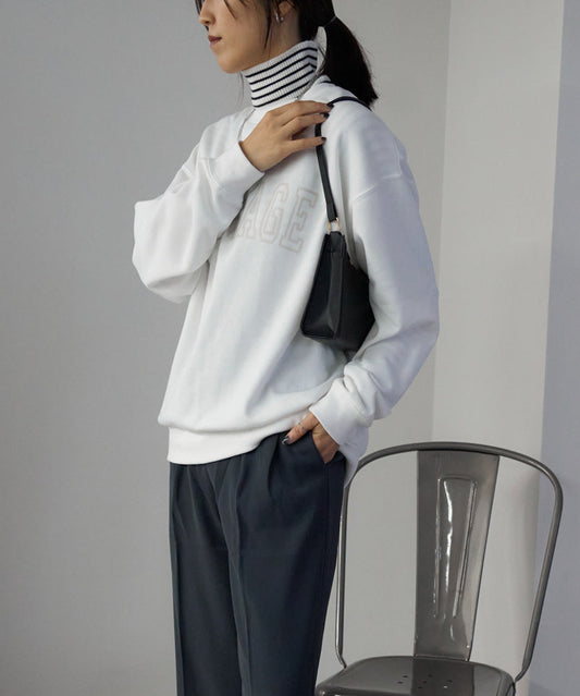 オーバーサイズ カレッジ風ロゴスウェット/トレーナー