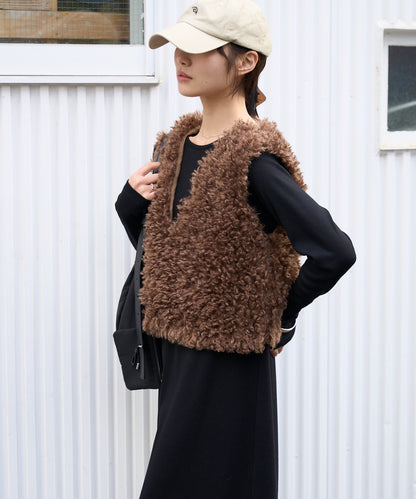 前後2way プードルボアベスト