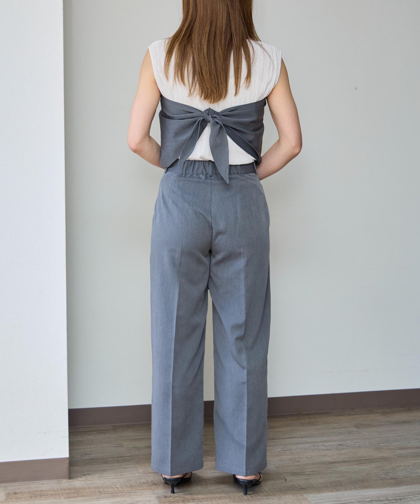 スカーフ付きタックパンツ