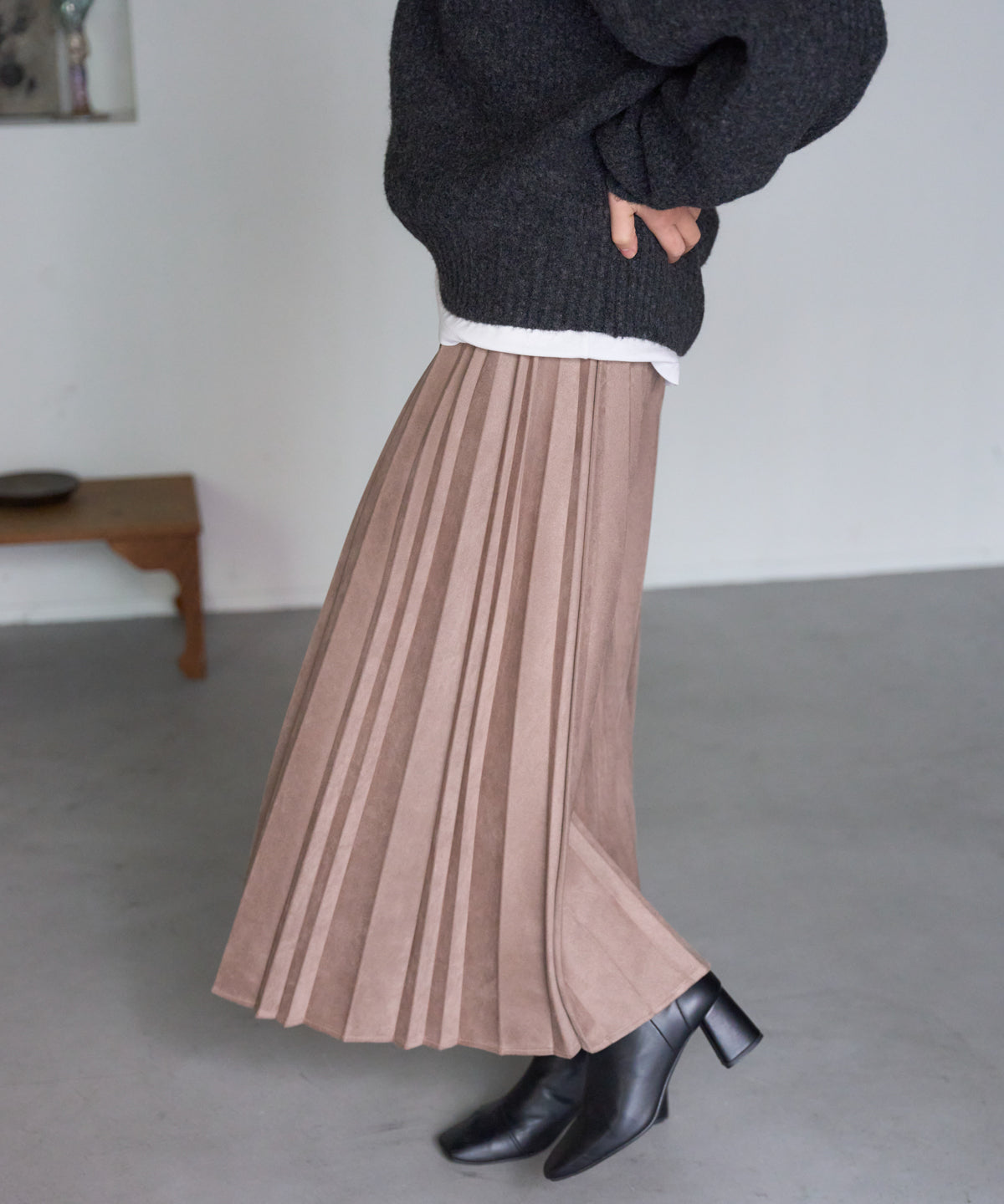 ポンチスエードプリーツスカート