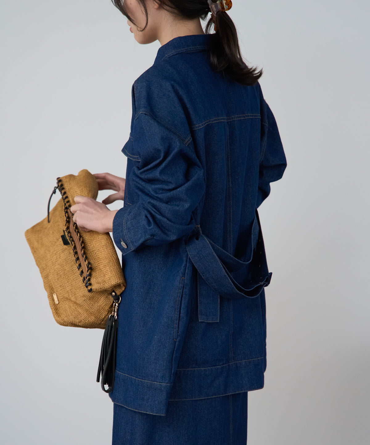 ベルト付きデニムジャケット