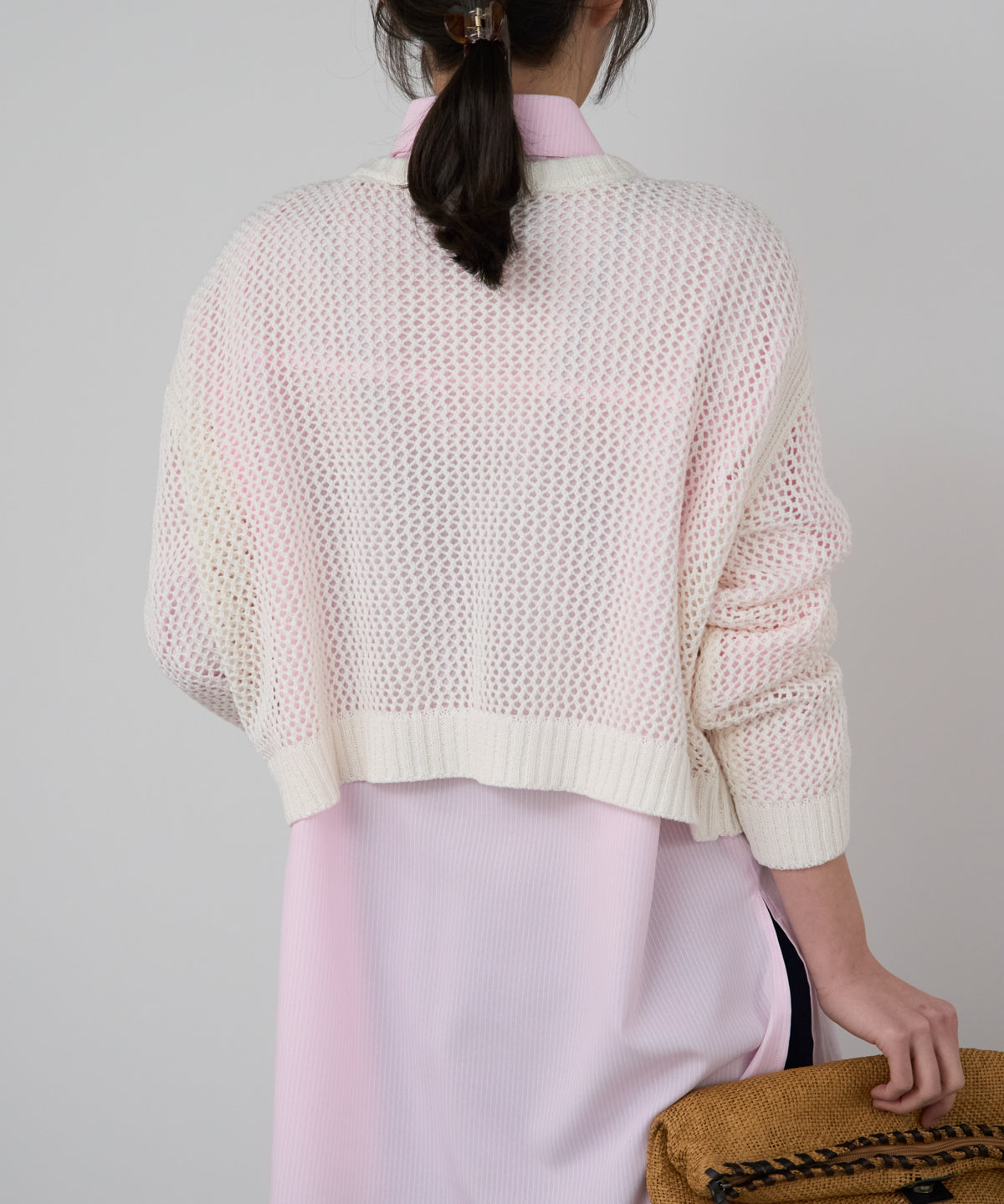 メッシュニットプルオーバー