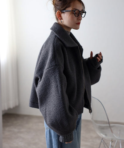 ショート丈 ボリュームスリーブ ボアジャケット