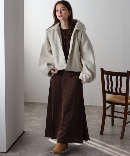 ショート丈 ボリュームスリーブ ボアジャケット