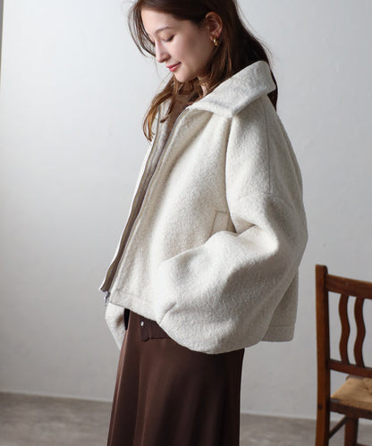 ショート丈 ボリュームスリーブ ボアジャケット