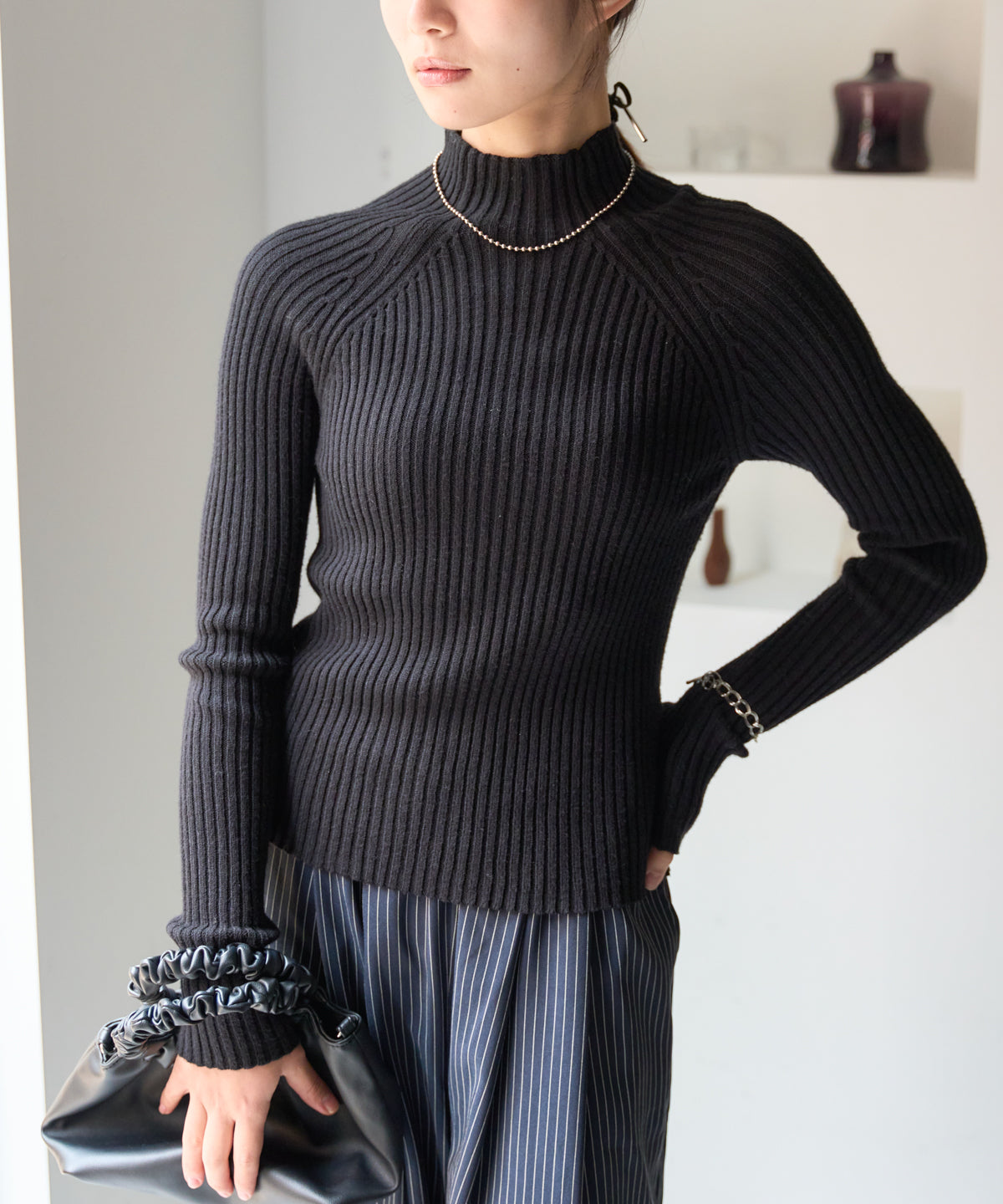 ボトルネックリブニットプルオーバー