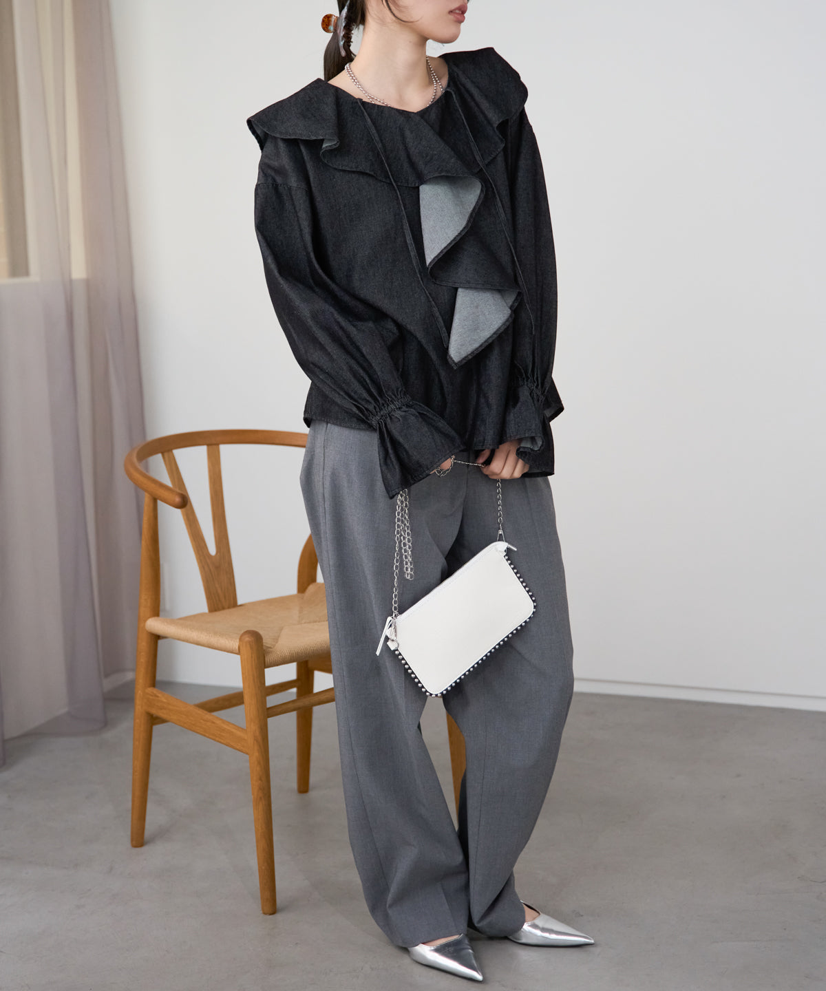 デニムフリルビッグカラーブラウス