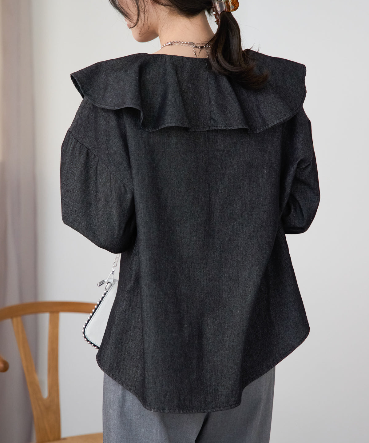 デニムフリルビッグカラーブラウス