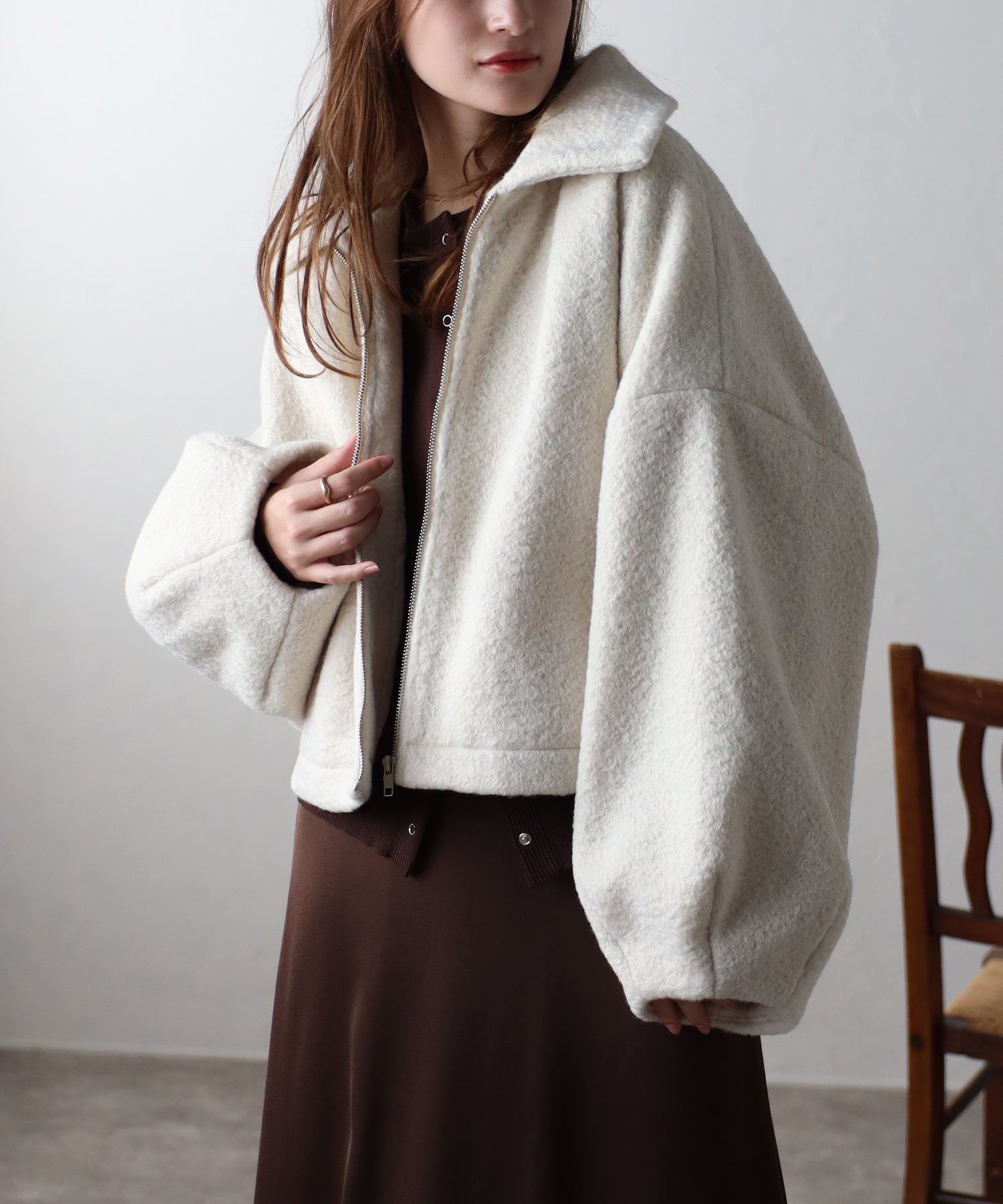 ショート丈 ボリュームスリーブ ボアジャケット｜TRIANGLE PALETTE