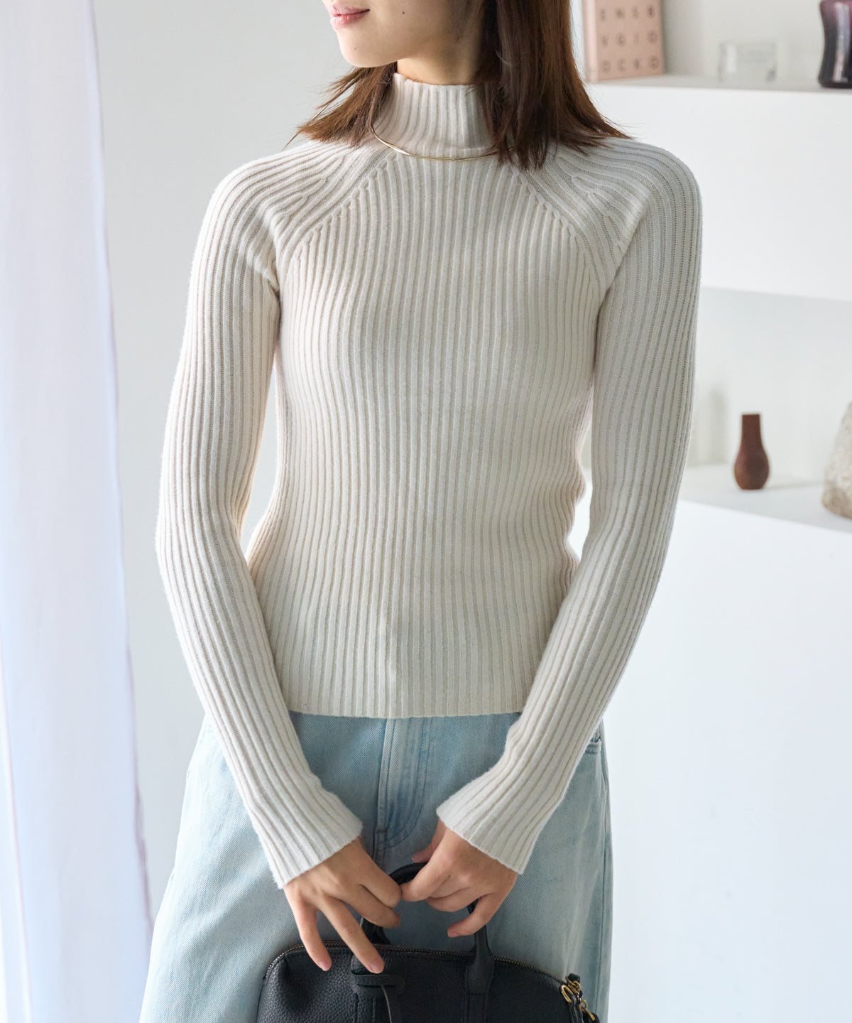 ボトルネックリブニットプルオーバー