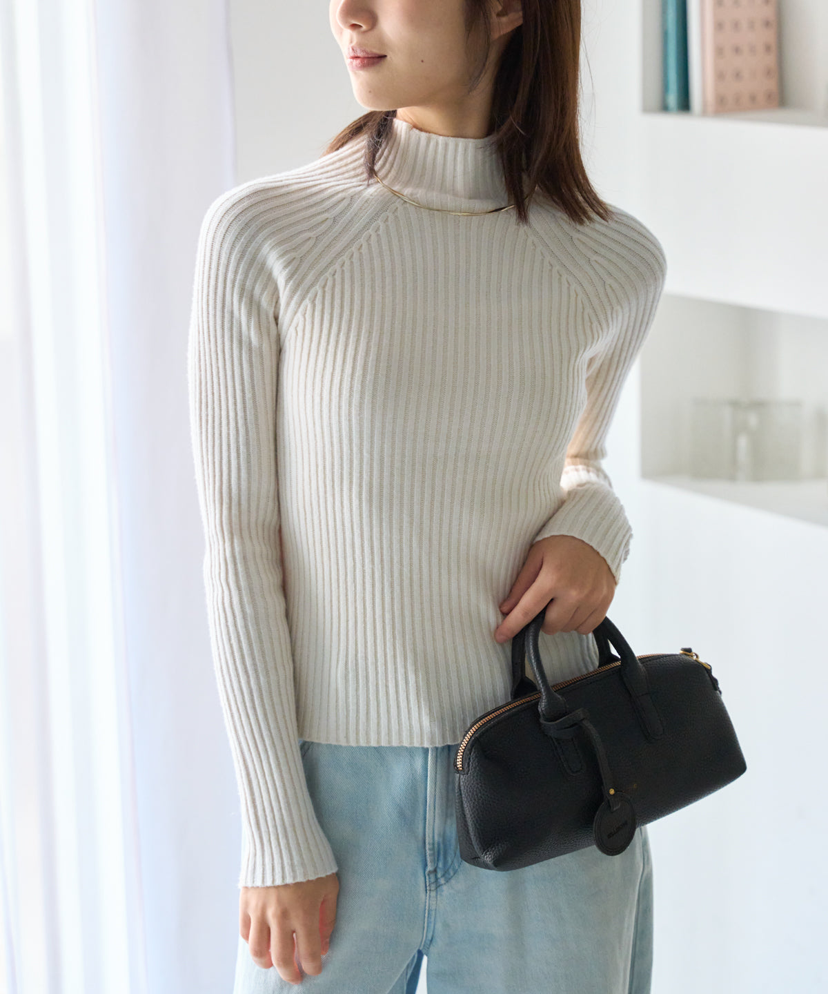 ボトルネックリブニットプルオーバー