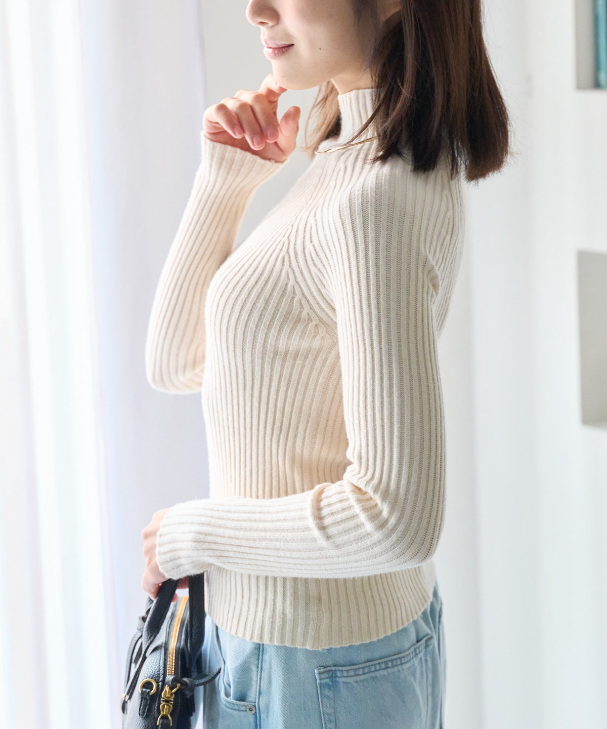 ボトルネックリブニットプルオーバー