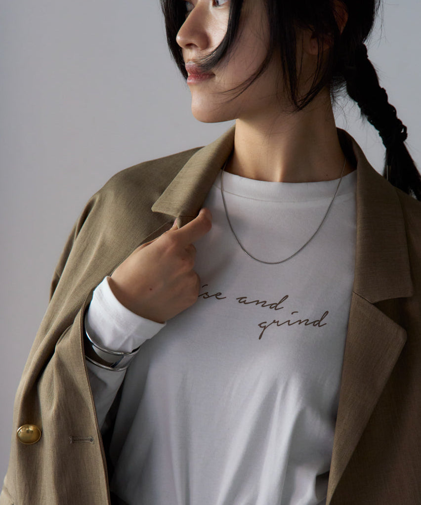 手描き風ロゴ 長袖Tシャツ / スーパーストレッチ