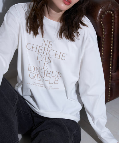 長袖ロゴプリントTシャツ