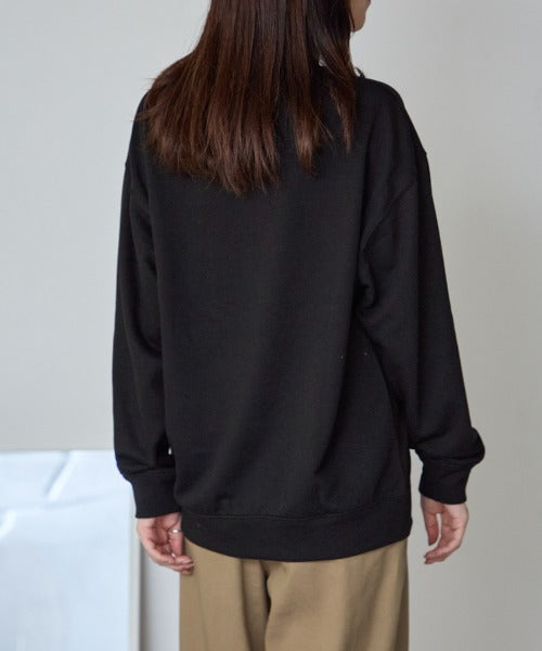 オーバーサイズ カレッジ風ロゴスウェット/トレーナー
