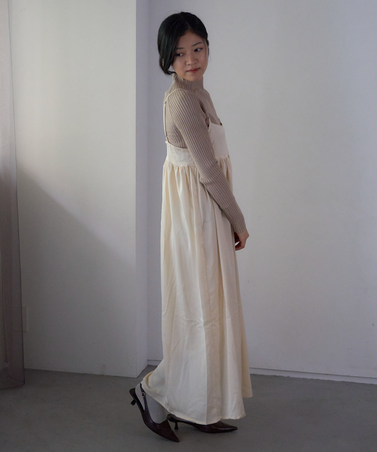 ワッシャーサテンギャザーキャミワンピース