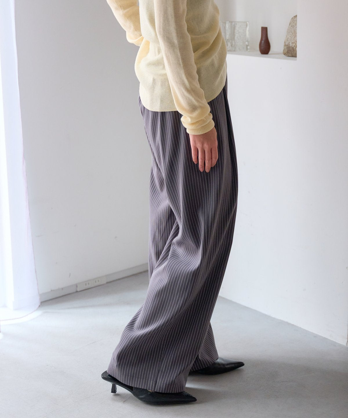 ストライプイージータックパンツ
