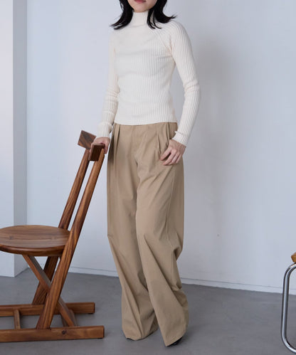 ボトルネックリブニットプルオーバー