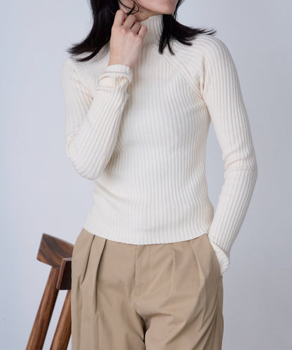 ボトルネックリブニットプルオーバー