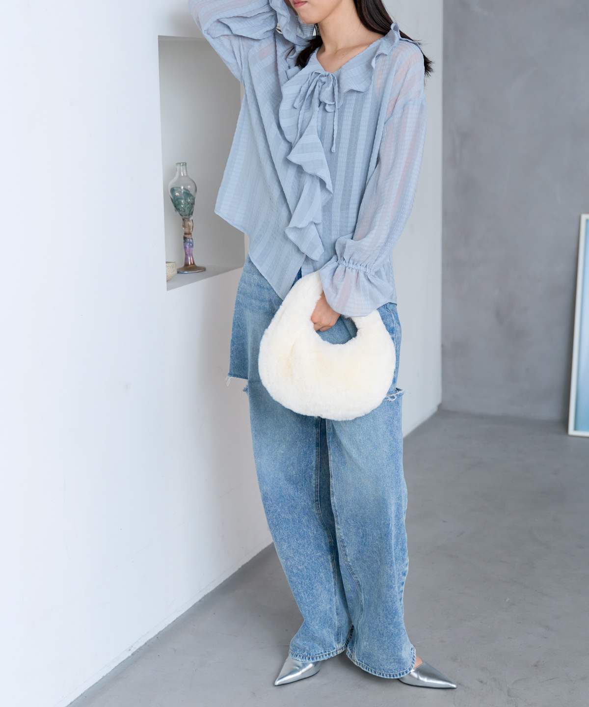 長袖シアーラッフルリボンブラウス