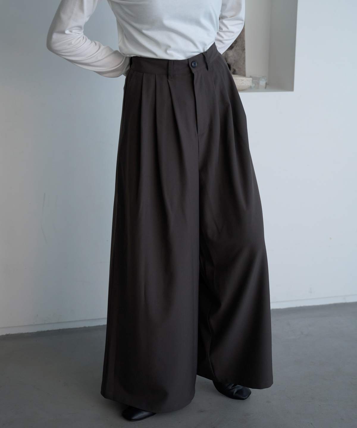 タックワイドパンツ/セットアップ対応 TRIANGLE PALETTE