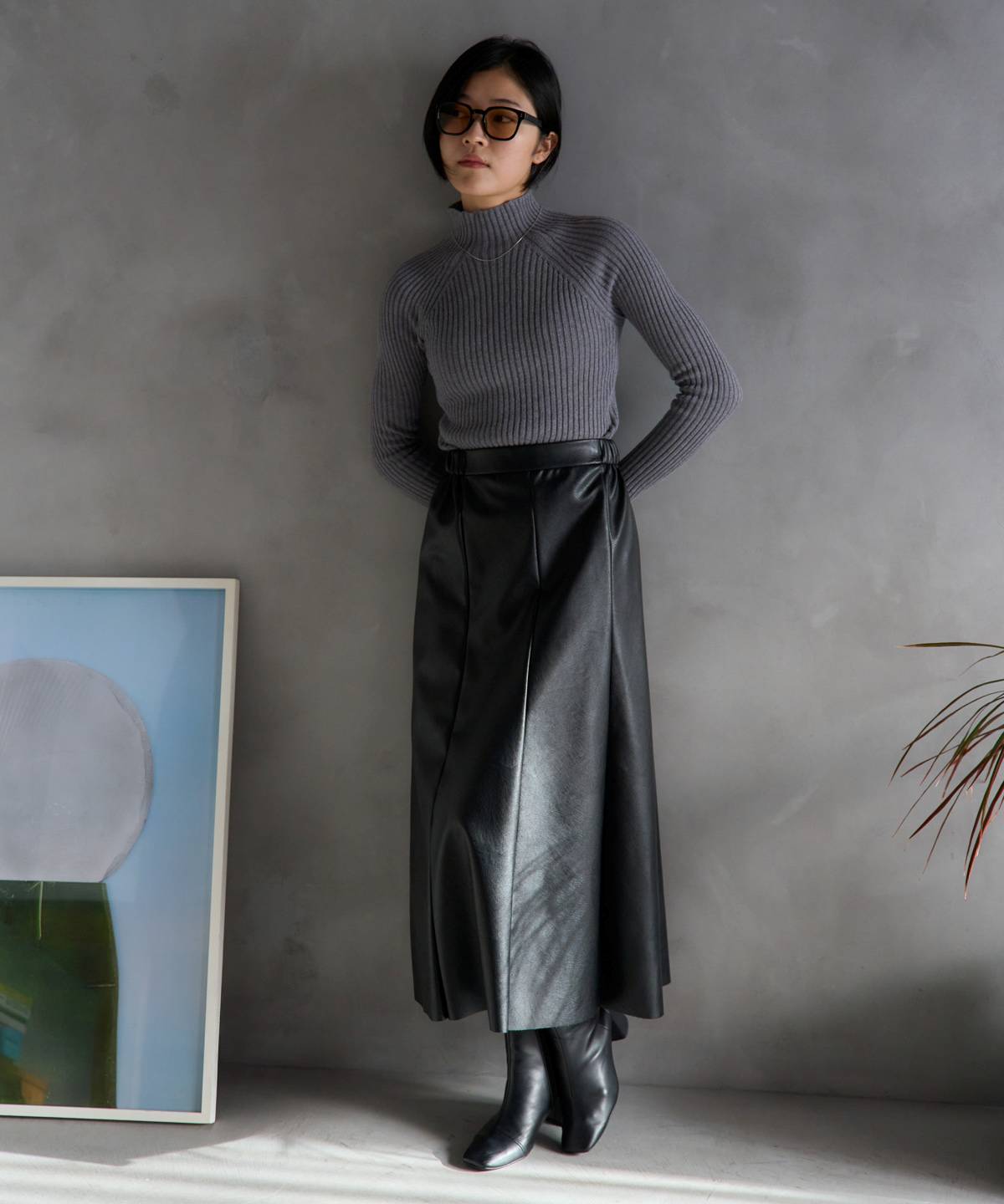 予約商品】フェイクレザーフレアスカート〈セットアップ対応〉TRIANGLE